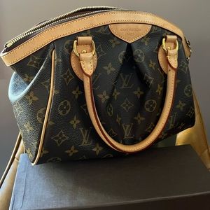Louis Vuitton monogram canvas tivoli pm